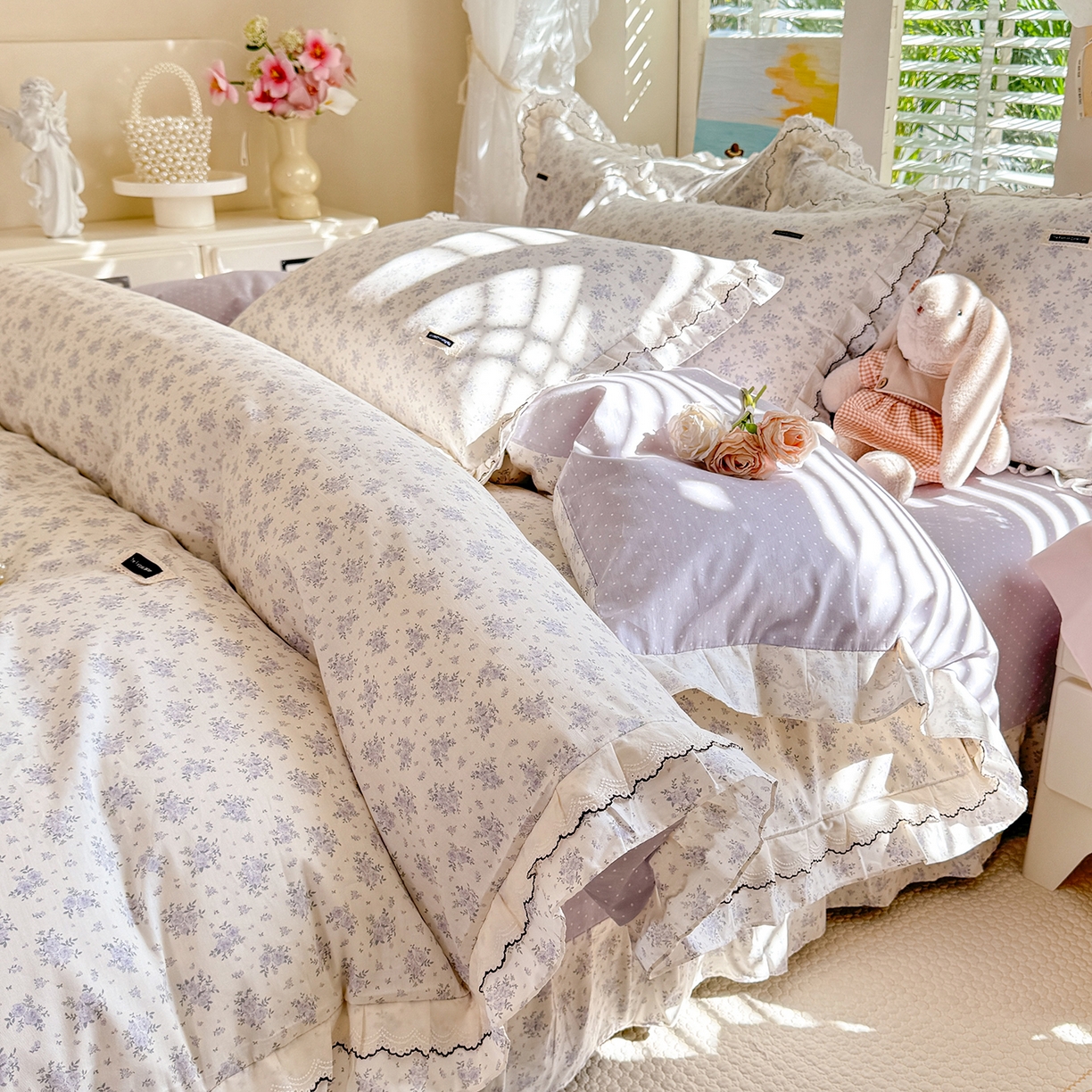 91家纺网 家纺一手货源 找家纺 艾唯希家纺 2026新款全棉双层花边工艺四件套-第二批 樱时-蓝紫