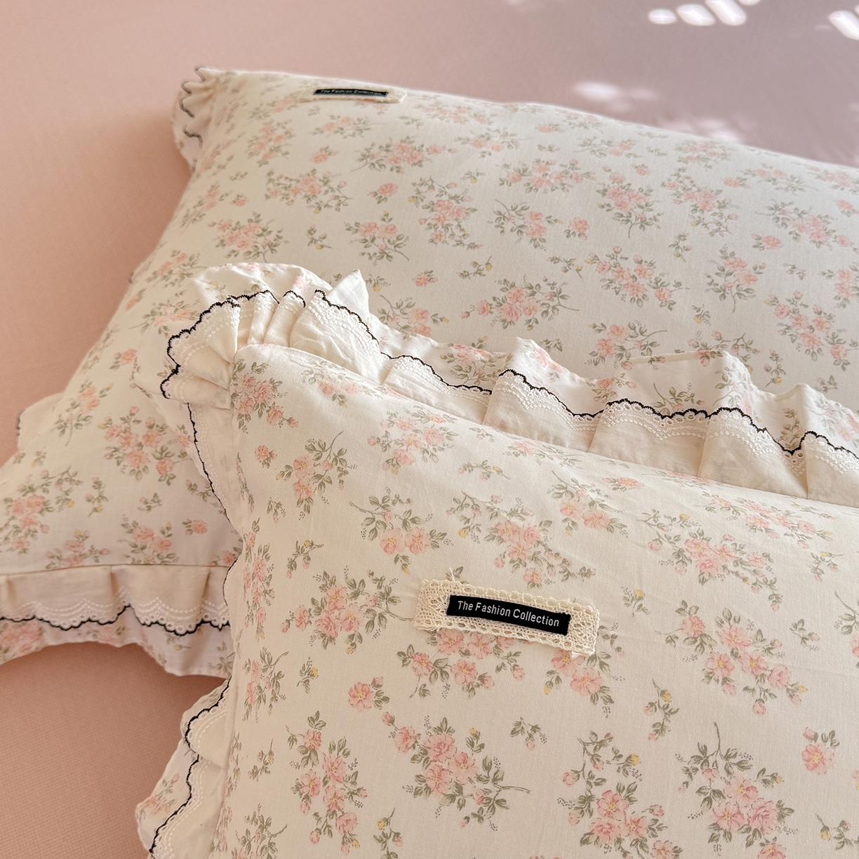 91家纺网 家纺一手货源 找家纺 艾唯希家纺 2026新款全棉双层花边工艺四件套-第二批 桃霓-粉