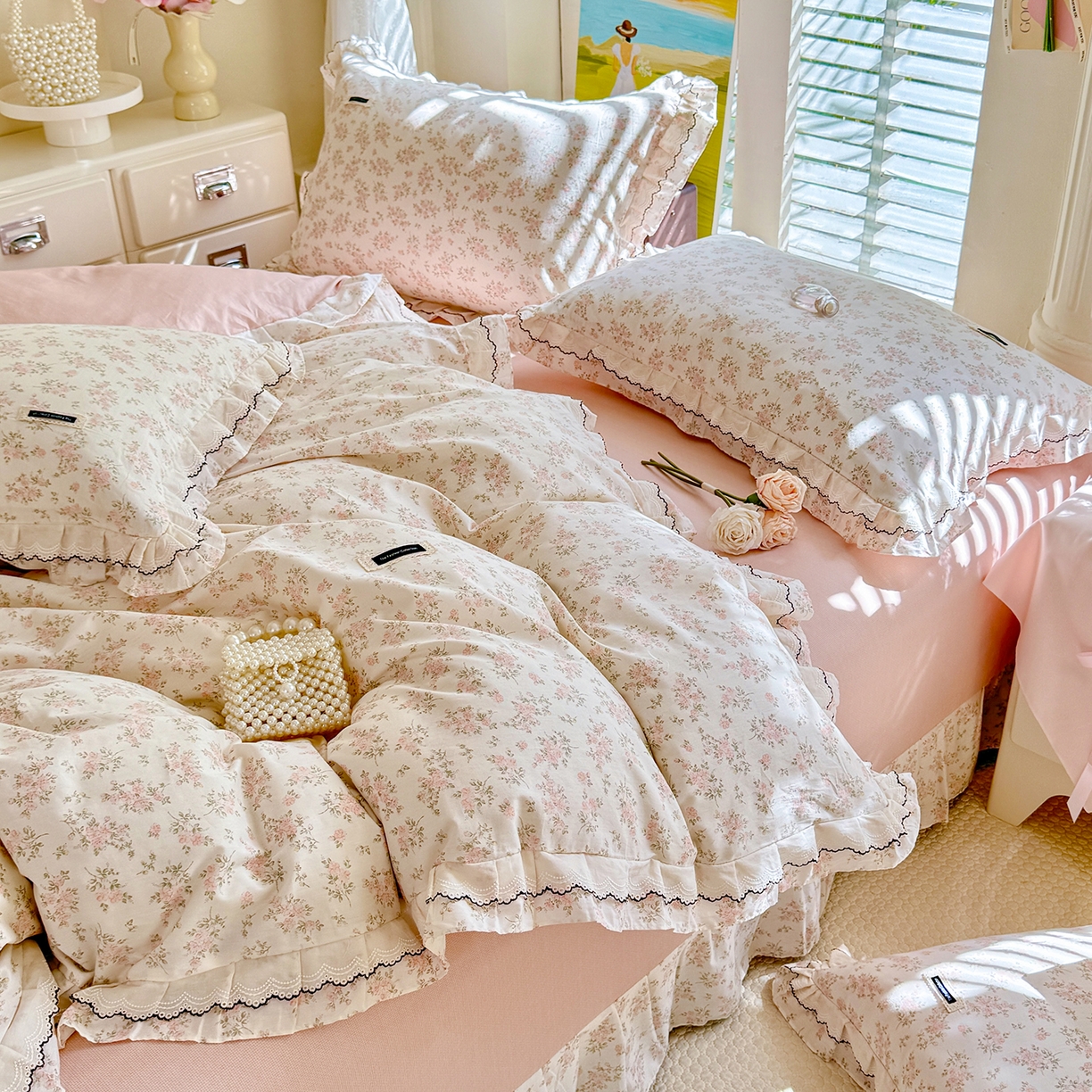91家纺网 家纺一手货源 找家纺 艾唯希家纺 2026新款全棉双层花边工艺四件套-第二批 桃霓-粉