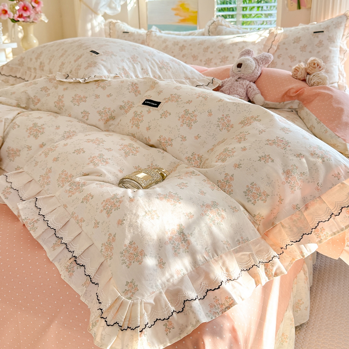 91家纺网 家纺一手货源 找家纺 艾唯希家纺 2026新款全棉双层花边工艺四件套-第二批 云琳月影