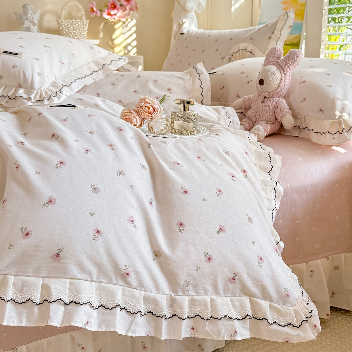 91家纺网 家纺一手货源 找家纺 艾唯希家纺 2026新款全棉双层花边工艺四件套-第二批 五月故事