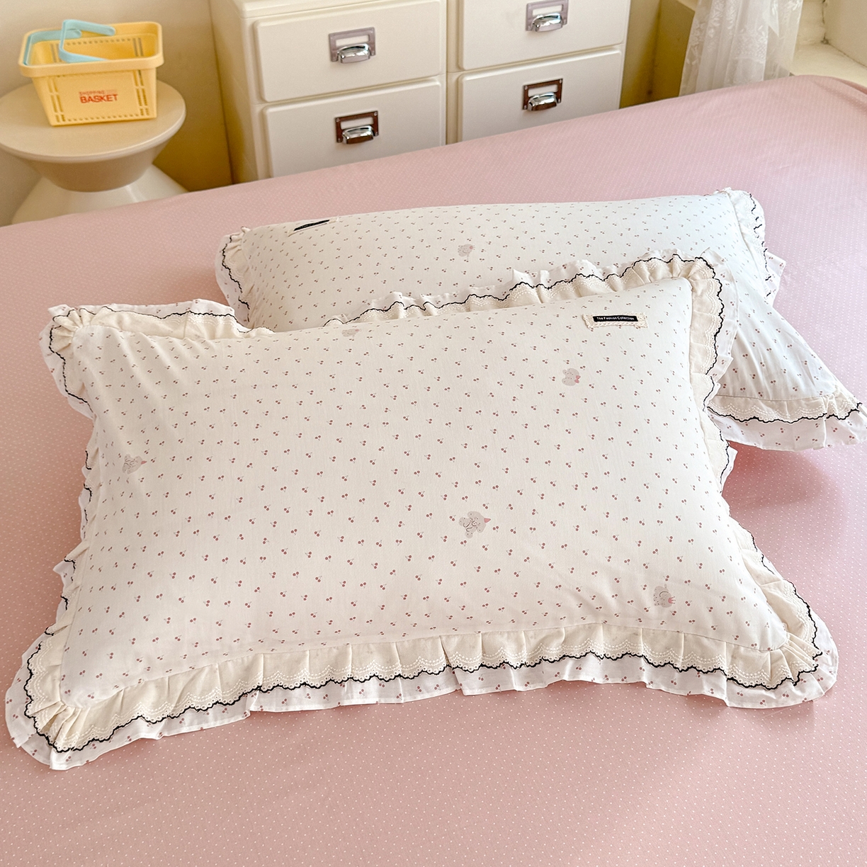 91家纺网 家纺一手货源 找家纺 艾唯希家纺 2026新款全棉双层花边工艺四件套-第二批 樱桃香