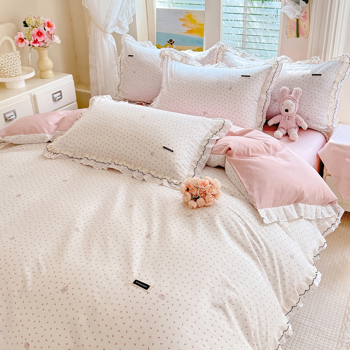 91家纺网 家纺一手货源 找家纺 艾唯希家纺 2026新款全棉双层花边工艺四件套-第二批 樱桃香