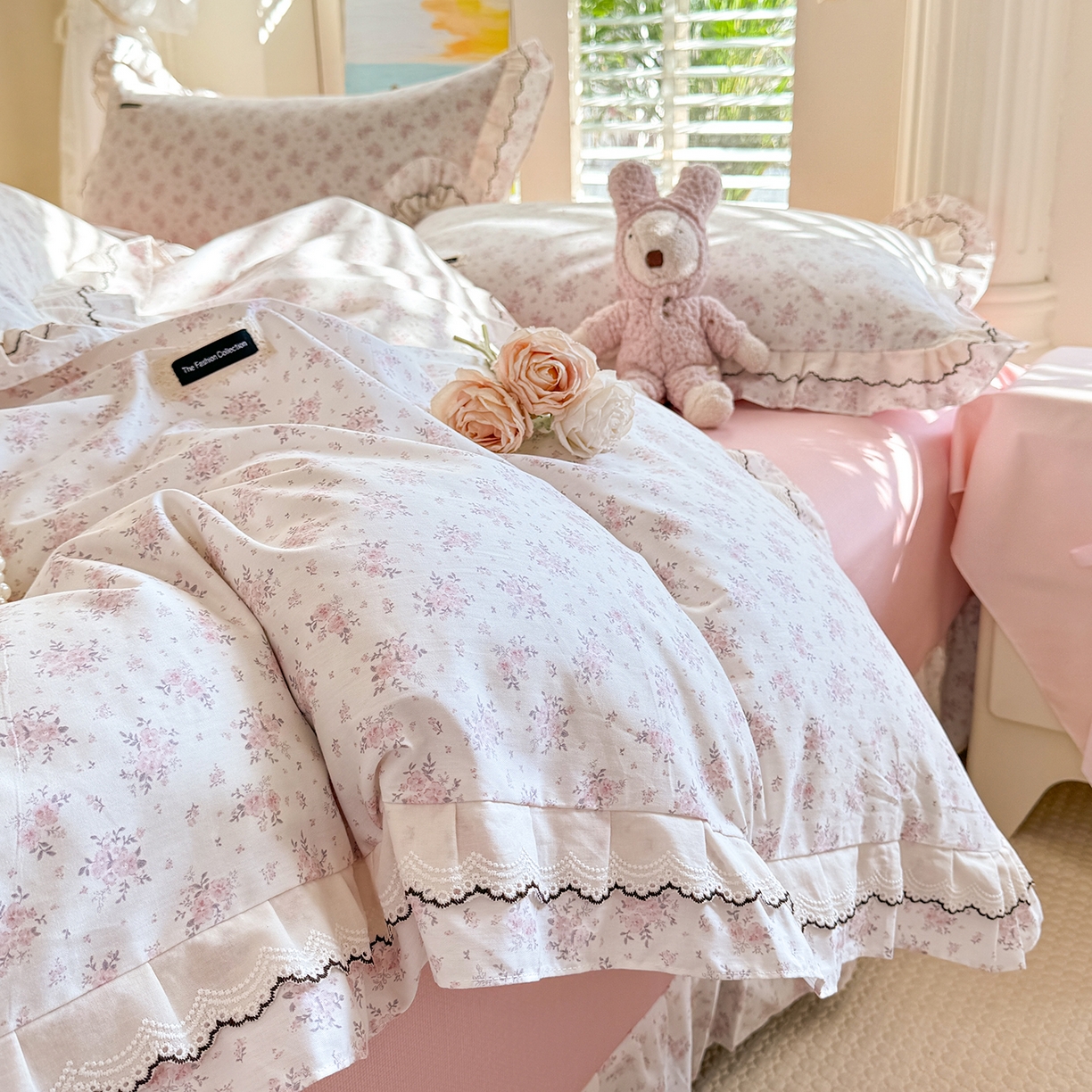 91家纺网 家纺一手货源 找家纺 艾唯希家纺 2026新款全棉双层花边工艺四件套-第二批 樱时-粉