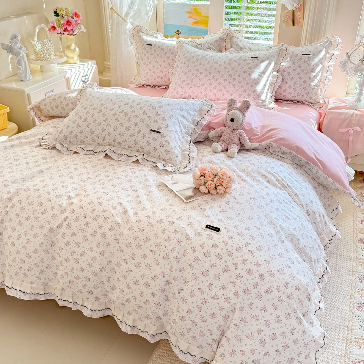 91家纺网 家纺一手货源 找家纺 艾唯希家纺 2026新款全棉双层花边工艺四件套-第二批 樱时-粉