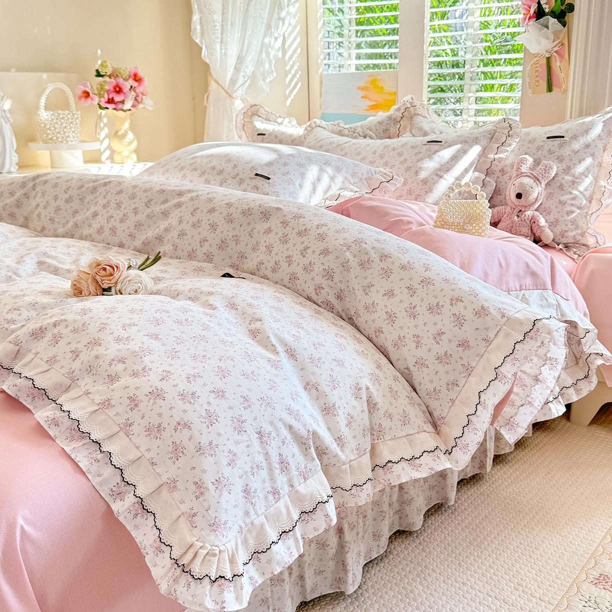 91家纺网 家纺一手货源 找家纺 艾唯希家纺 2026新款全棉双层花边工艺四件套-第二批 樱时-粉