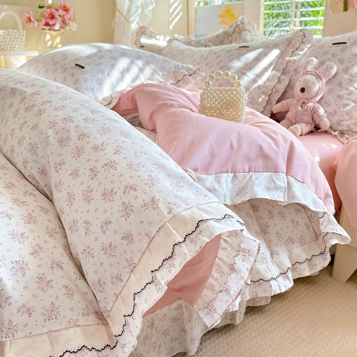 91家纺网 家纺一手货源 找家纺 艾唯希家纺 2026新款全棉双层花边工艺四件套-第二批 樱时-粉