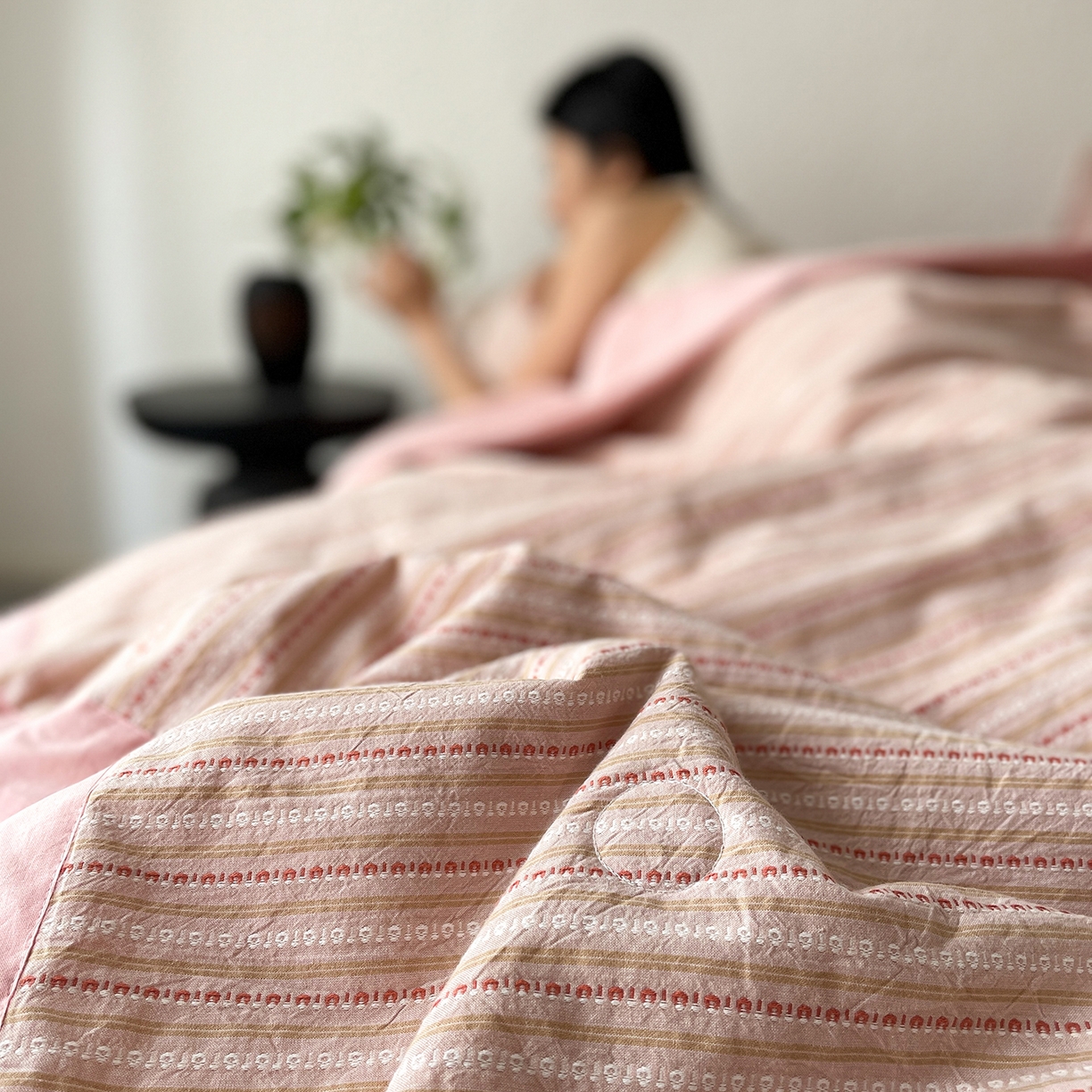 91家纺网 家纺一手货源 找家纺 （总）吾秀家居 2026新款棉色织提花水洗棉大豆夏被夏凉被空调被-摩卡