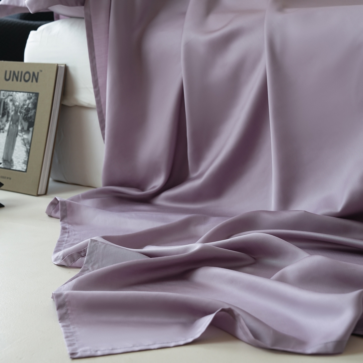 91家纺网 家纺一手货源 找家纺 简纯主义 2026新款100S超细旦进口兰精天丝单床单床单单件 雾灰紫