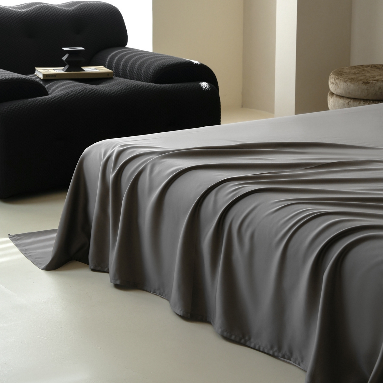 91家纺网 家纺一手货源 找家纺 简纯主义 2026新款100S超细旦进口兰精天丝单床单床单单件 雾迷