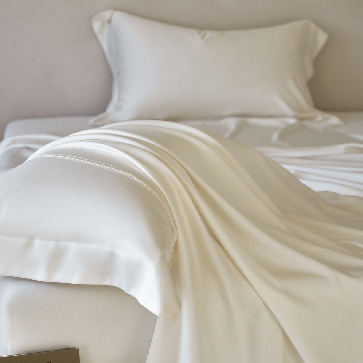 91家纺网 家纺一手货源 找家纺 简纯主义 2026新款100S超细旦进口兰精天丝单床单床单单件 杏仁白