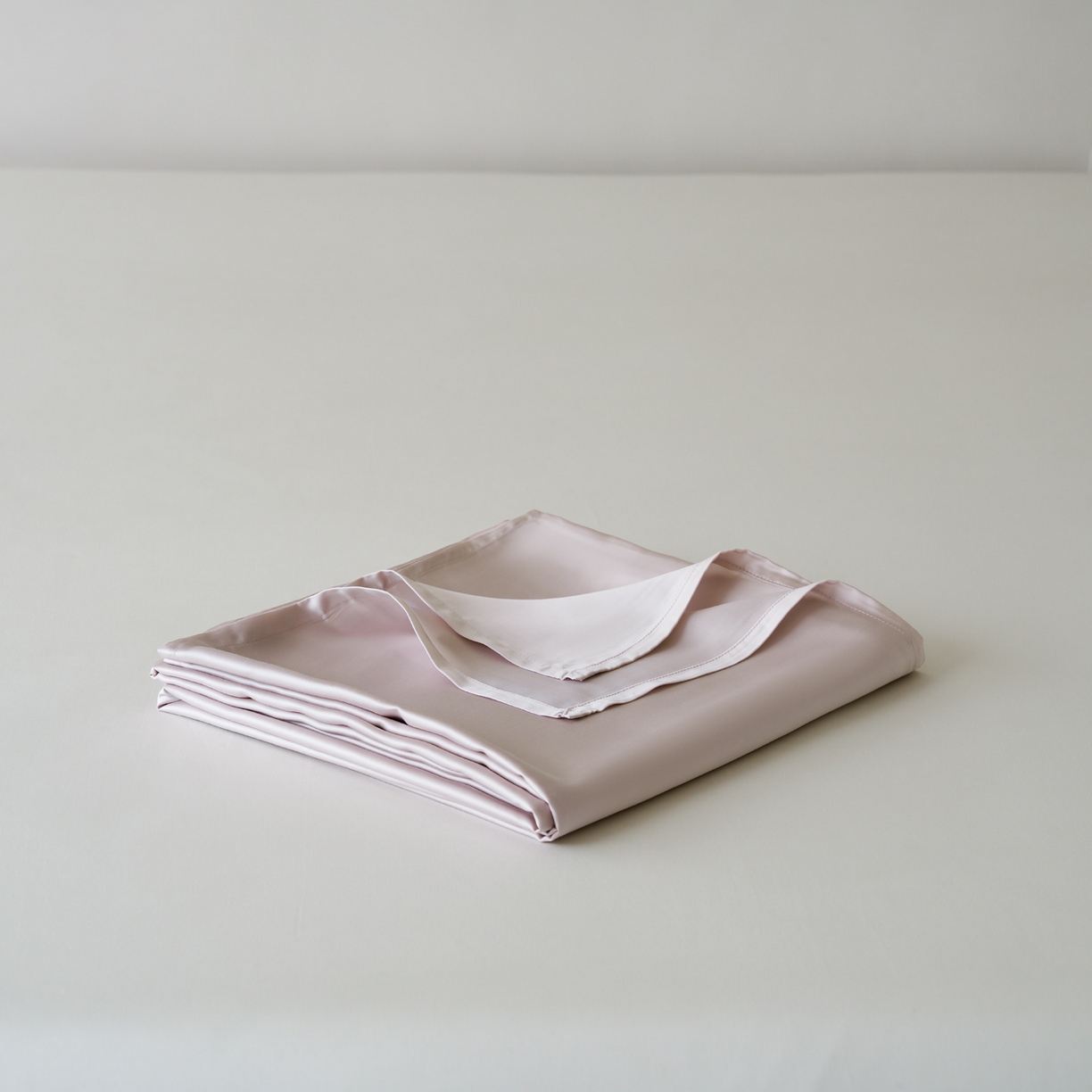 91家纺网 家纺一手货源 找家纺 简纯主义 2026新款100S超细旦进口兰精天丝单床单床单单件 组合图仅供展示-不可下单