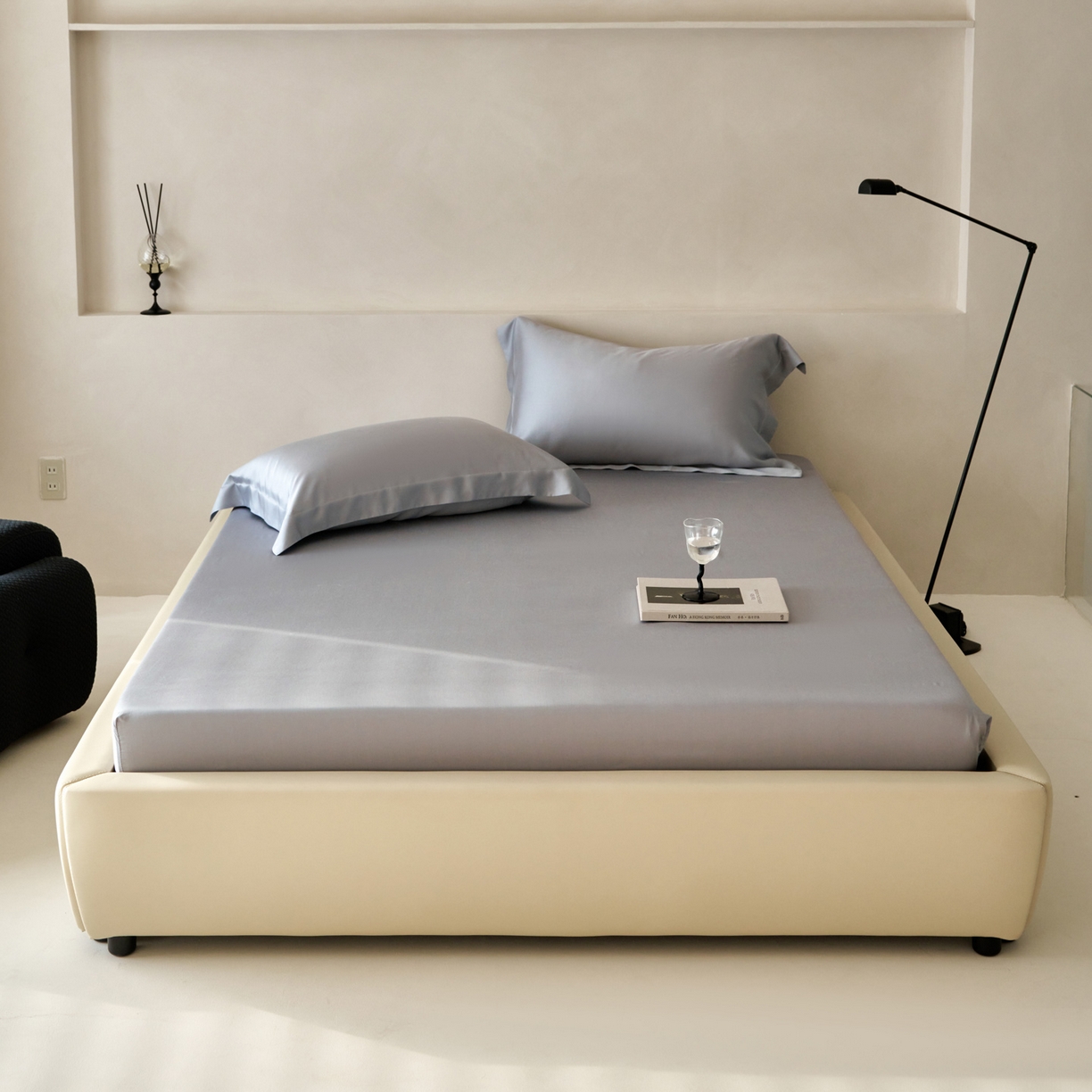 91家纺网 家纺一手货源 找家纺 简纯主义 2026新款100S超细旦进口兰精天丝单床笠床笠单件 暮蓝