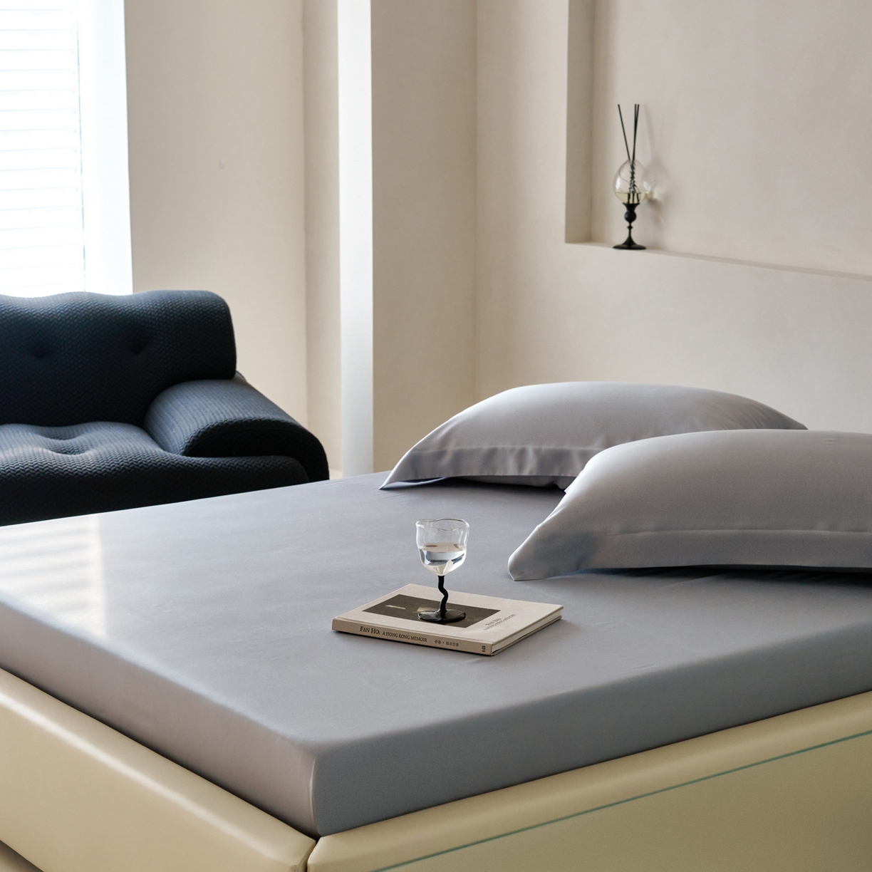 91家纺网 家纺一手货源 找家纺 简纯主义 2026新款100S超细旦进口兰精天丝单床笠床笠单件 暮蓝