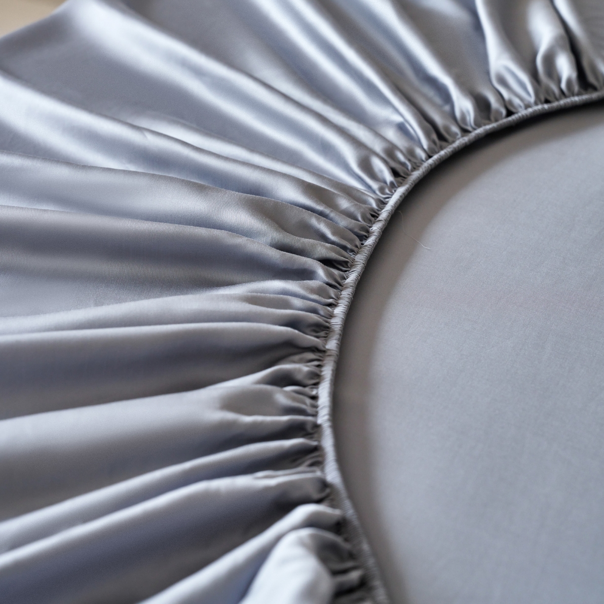 91家纺网 家纺一手货源 找家纺 简纯主义 2026新款100S超细旦进口兰精天丝单床笠床笠单件 暮蓝