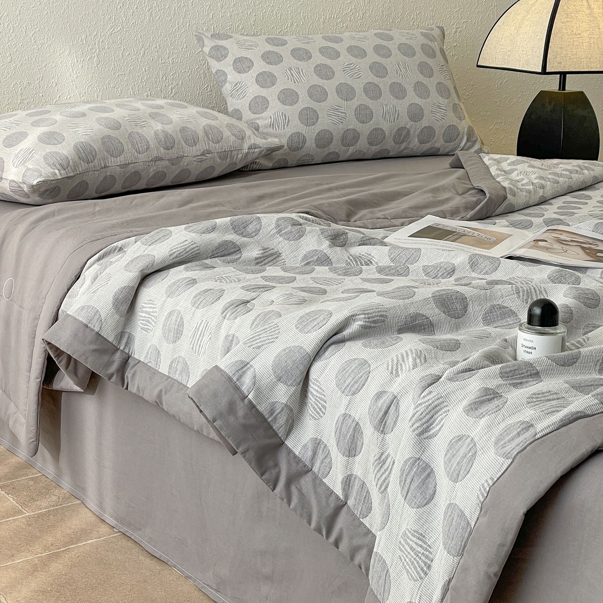 91家纺网 家纺一手货源 找家纺 （总）绒城 2026新款全棉色织提花三层纱夏被夏凉被空调被-华美