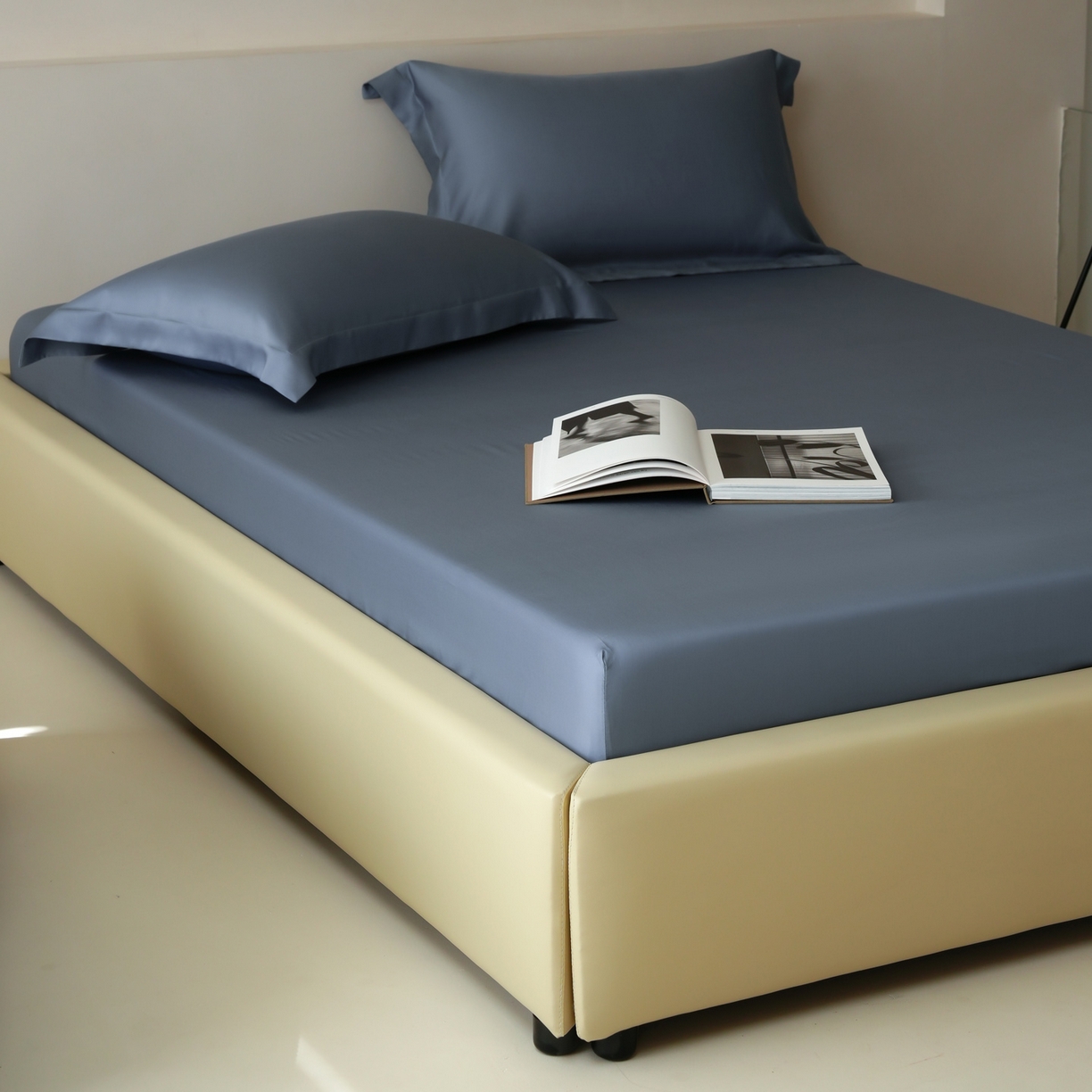 91家纺网 家纺一手货源 找家纺 简纯主义 2026新款100S超细旦进口兰精天丝单床笠床笠单件 太妃灰