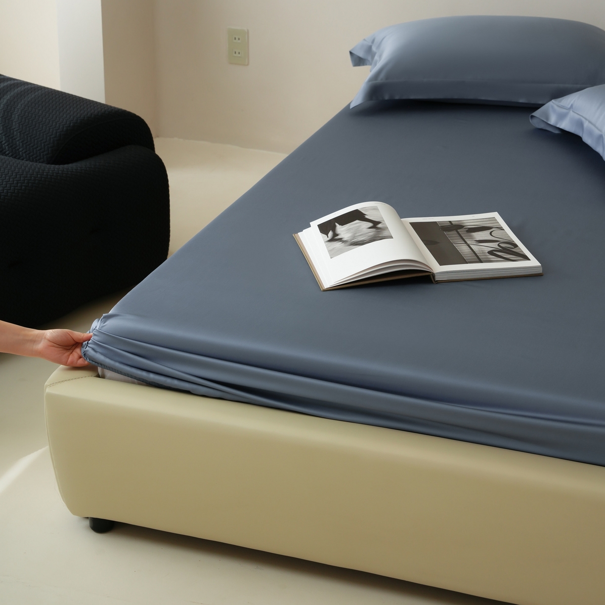 91家纺网 家纺一手货源 找家纺 简纯主义 2026新款100S超细旦进口兰精天丝单床笠床笠单件 太妃灰