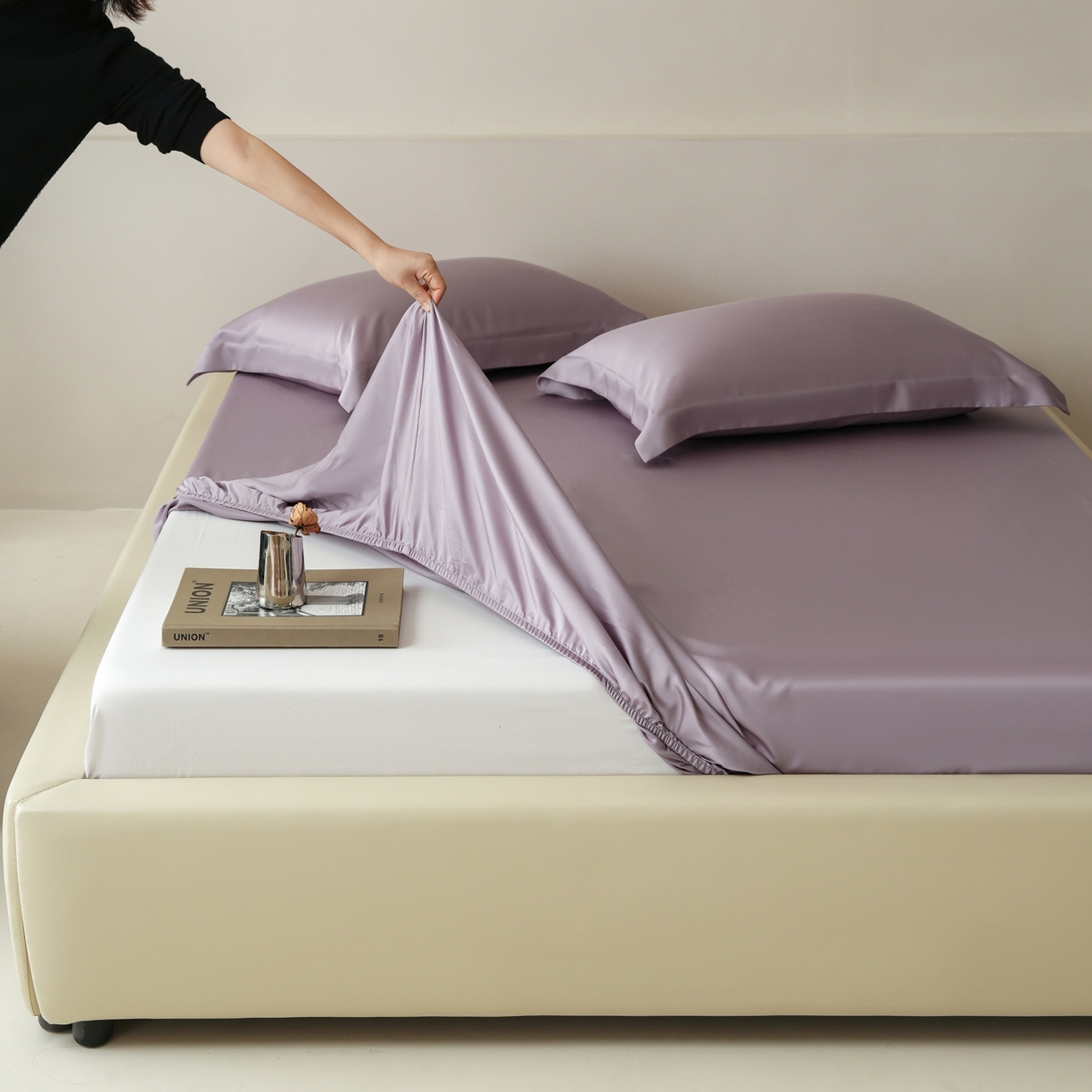 91家纺网 家纺一手货源 找家纺 简纯主义 2026新款100S超细旦进口兰精天丝单床笠床笠单件 雾灰紫