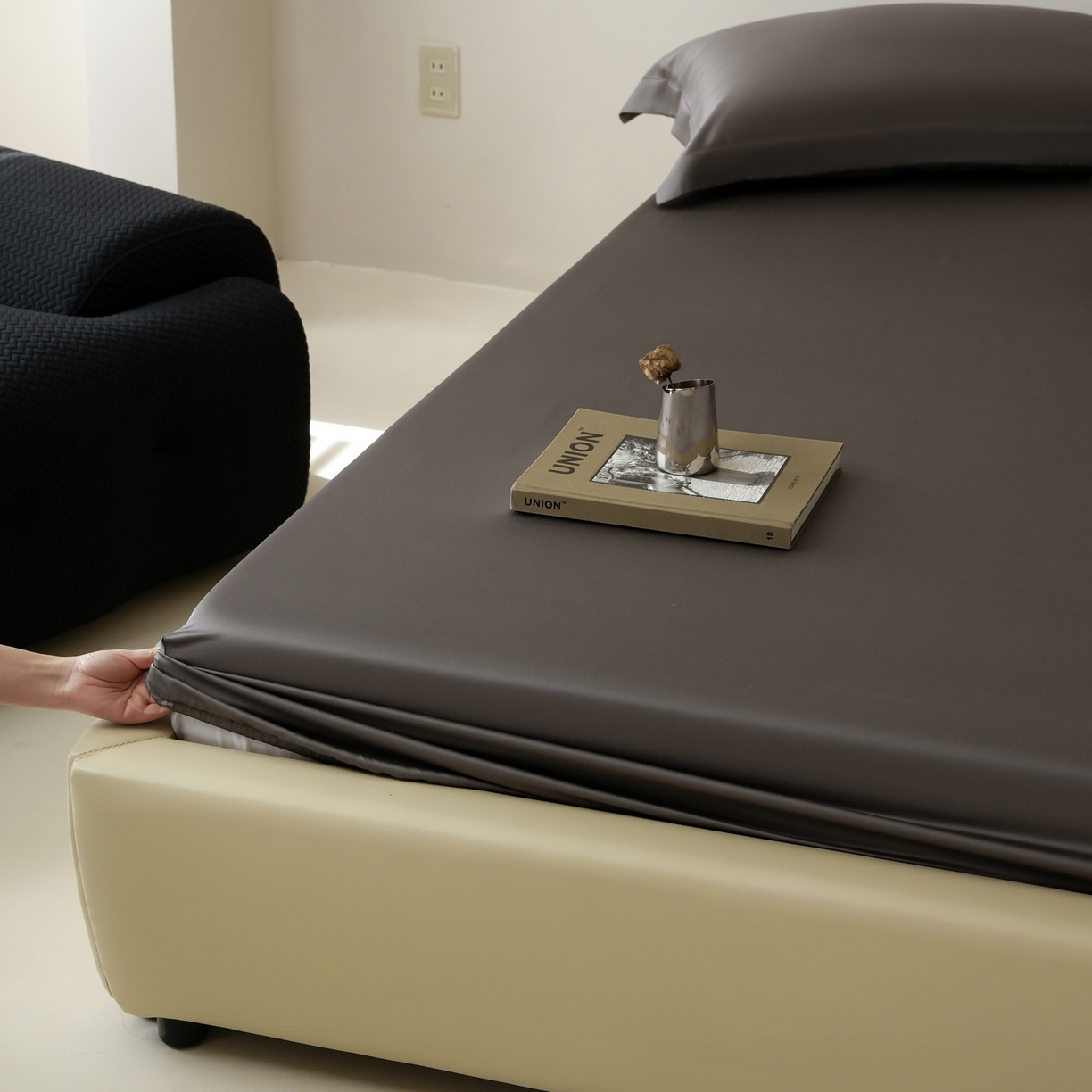 91家纺网 家纺一手货源 找家纺 简纯主义 2026新款100S超细旦进口兰精天丝单床笠床笠单件 雾迷