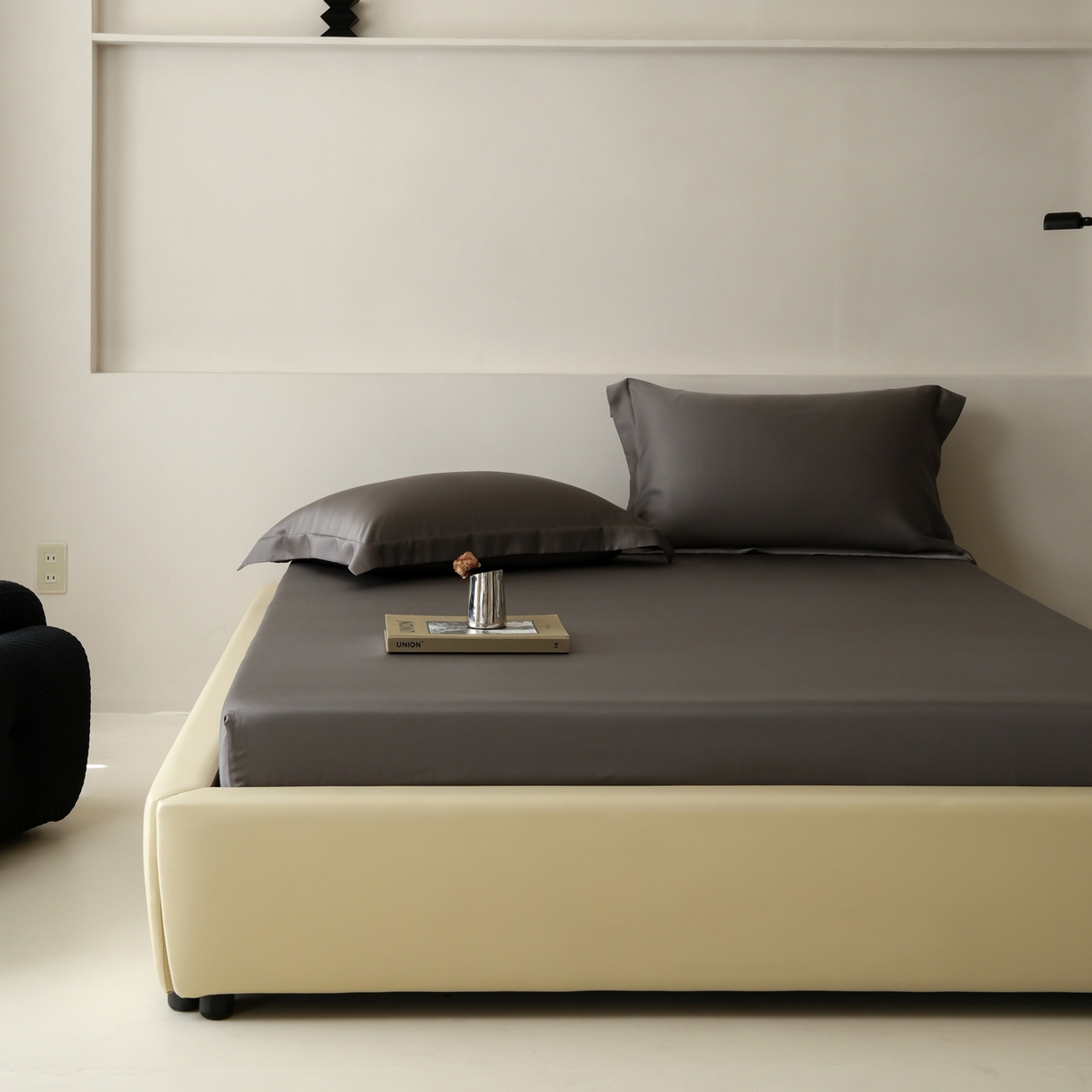 91家纺网 家纺一手货源 找家纺 简纯主义 2026新款100S超细旦进口兰精天丝单床笠床笠单件 雾迷