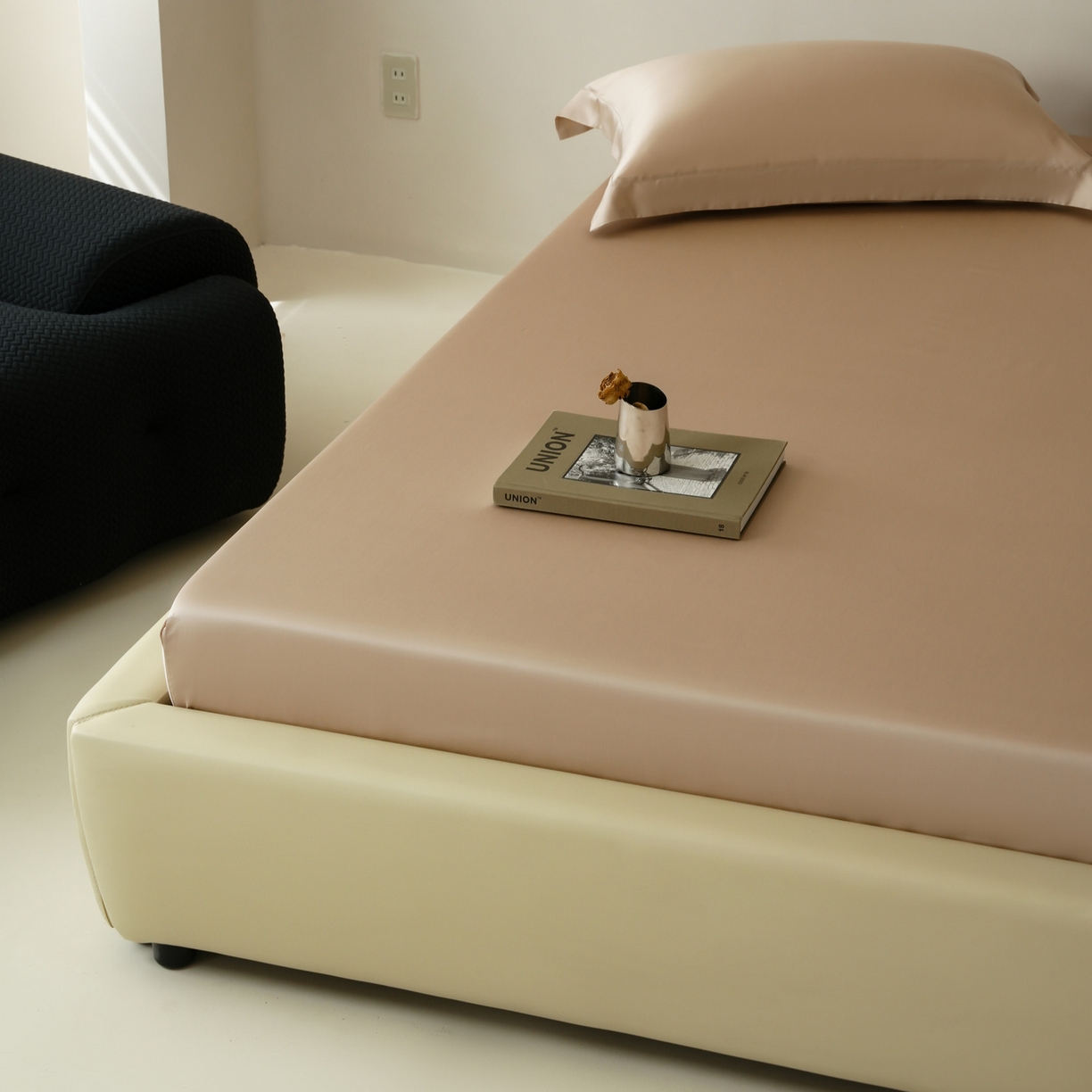 91家纺网 家纺一手货源 找家纺 简纯主义 2026新款100S超细旦进口兰精天丝单床笠床笠单件 新雅棕