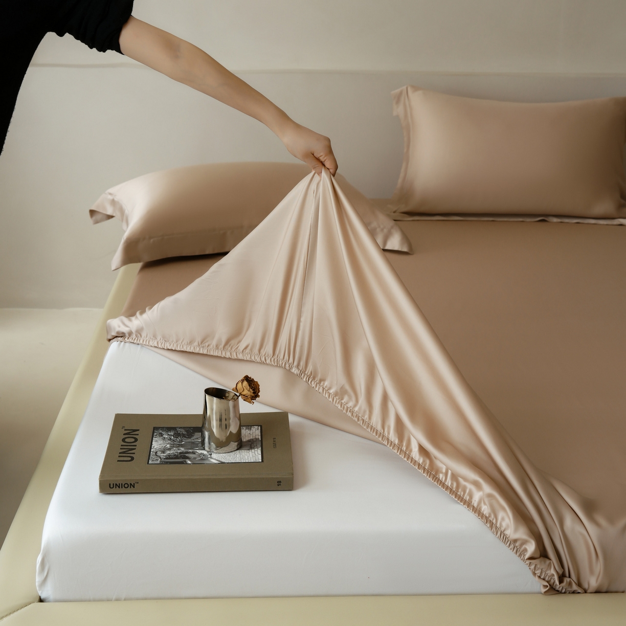 91家纺网 家纺一手货源 找家纺 简纯主义 2026新款100S超细旦进口兰精天丝单床笠床笠单件 新雅棕