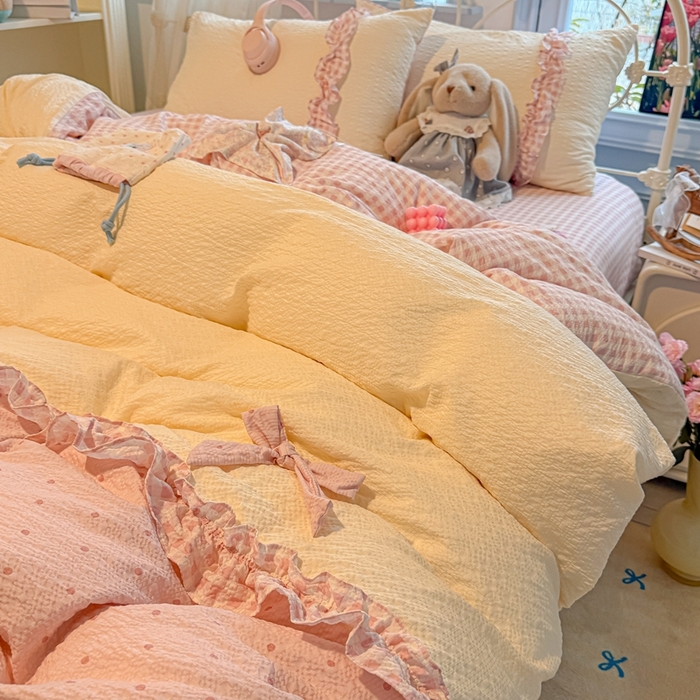 91家纺网 家纺一手货源 找家纺 子钦家纺 2026春夏新款提花泡芙棉甜系格子软乎乎的治愈床品花边蝴蝶结床单床笠四件套-邹邹奶芙 邹邹奶芙-奶粉波点
