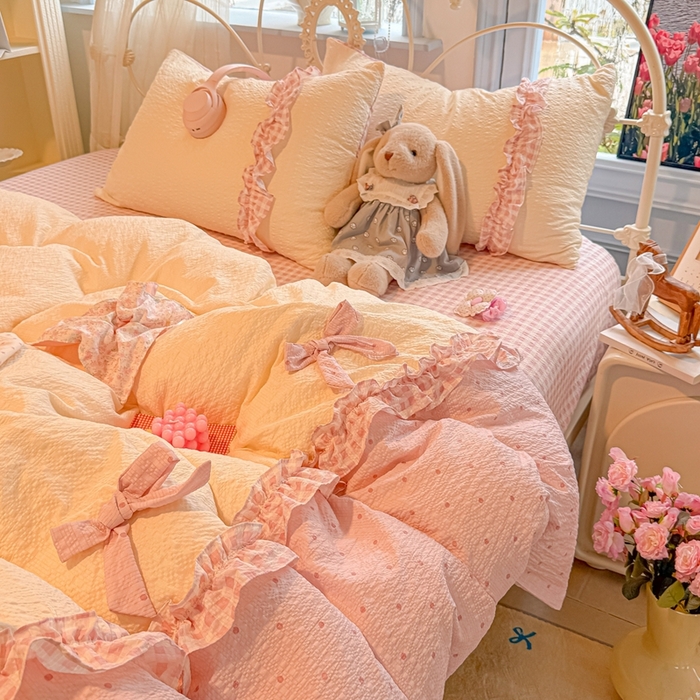 91家纺网 家纺一手货源 找家纺 子钦家纺 2026春夏新款提花泡芙棉甜系格子软乎乎的治愈床品花边蝴蝶结床单床笠四件套-邹邹奶芙 邹邹奶芙-奶粉波点