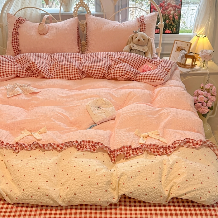 91家纺网 家纺一手货源 找家纺 子钦家纺 2026春夏新款提花泡芙棉甜系格子软乎乎的治愈床品花边蝴蝶结床单床笠四件套-邹邹奶芙 邹邹奶芙-奶红波点
