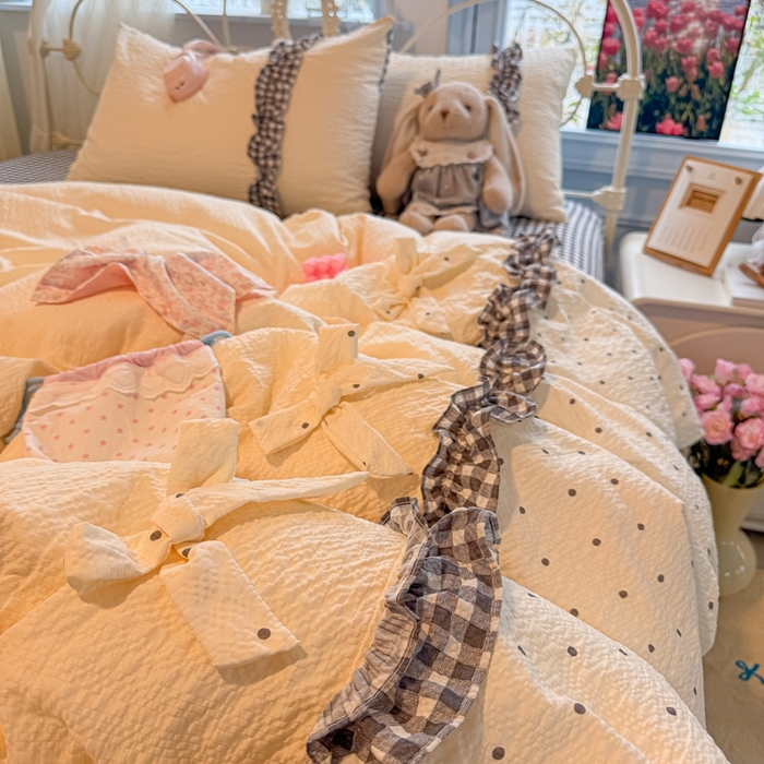 91家纺网 家纺一手货源 找家纺 子钦家纺 2026春夏新款提花泡芙棉甜系格子软乎乎的治愈床品花边蝴蝶结床单床笠四件套-邹邹奶芙 邹邹奶芙-奶灰波点
