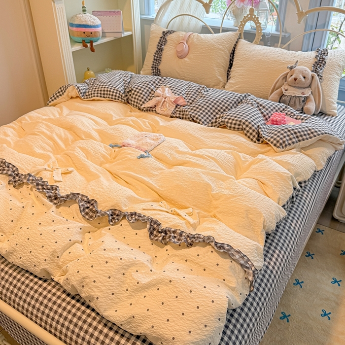 91家纺网 家纺一手货源 找家纺 子钦家纺 2026春夏新款提花泡芙棉甜系格子软乎乎的治愈床品花边蝴蝶结床单床笠四件套-邹邹奶芙 邹邹奶芙-奶灰波点