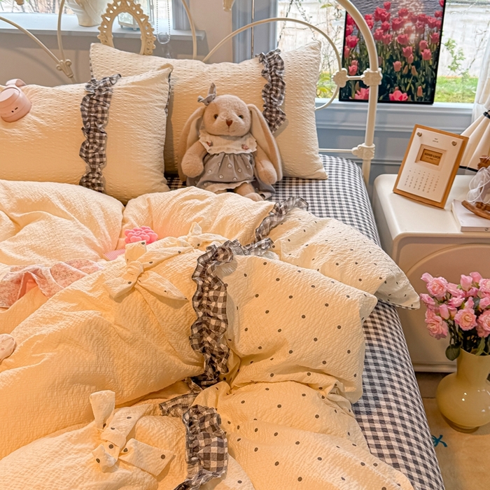 91家纺网 家纺一手货源 找家纺 子钦家纺 2026春夏新款提花泡芙棉甜系格子软乎乎的治愈床品花边蝴蝶结床单床笠四件套-邹邹奶芙 邹邹奶芙-奶灰波点