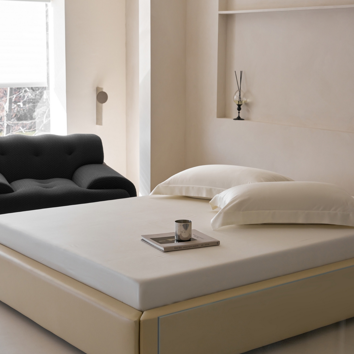 91家纺网 家纺一手货源 找家纺 简纯主义 2026新款100S超细旦进口兰精天丝单床笠床笠单件 杏仁白