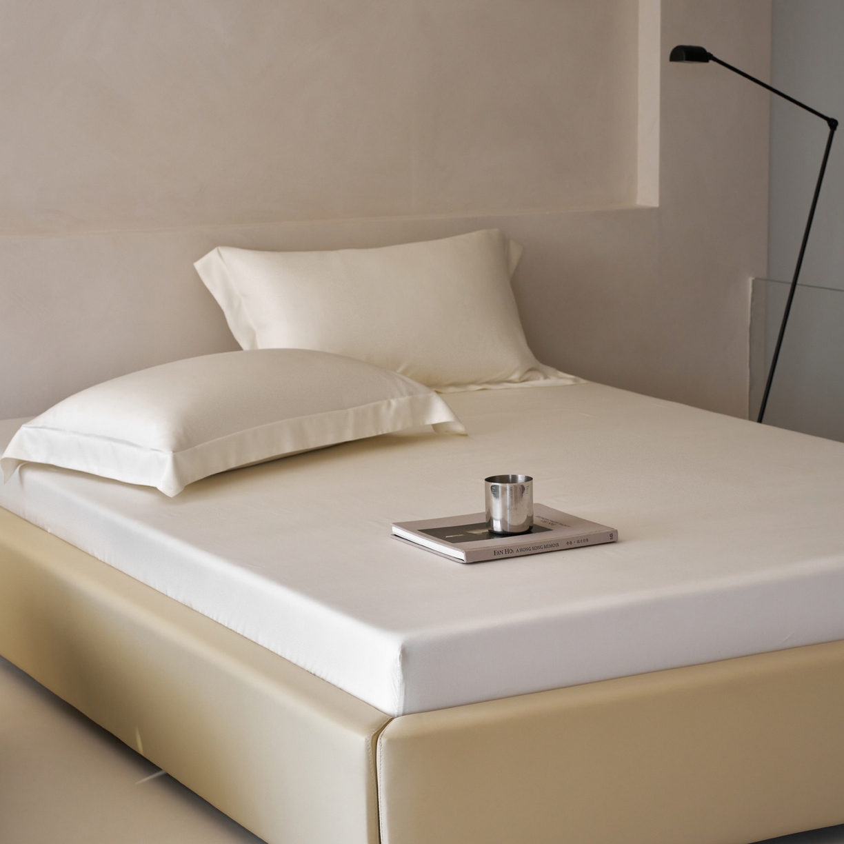 91家纺网 家纺一手货源 找家纺 简纯主义 2026新款100S超细旦进口兰精天丝单床笠床笠单件 杏仁白