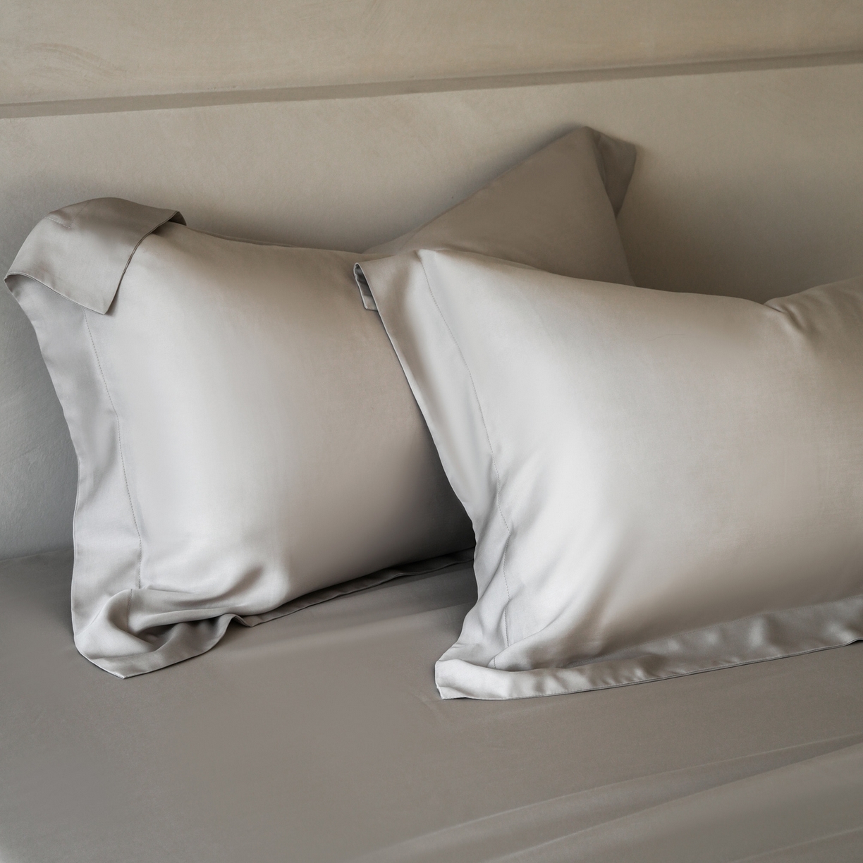 91家纺网 家纺一手货源 找家纺 简纯主义 2026新款100S超细旦进口兰精天丝单枕套枕套单件 经典灰