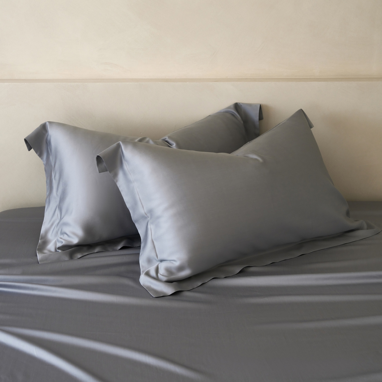 91家纺网 家纺一手货源 找家纺 简纯主义 2026新款100S超细旦进口兰精天丝单枕套枕套单件 暮蓝