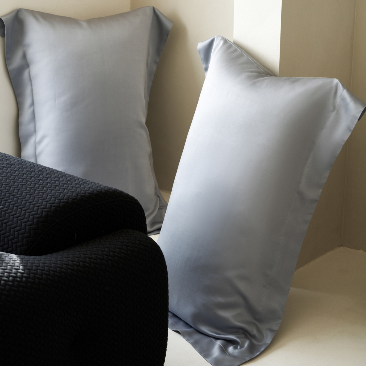 91家纺网 家纺一手货源 找家纺 简纯主义 2026新款100S超细旦进口兰精天丝单枕套枕套单件 暮蓝