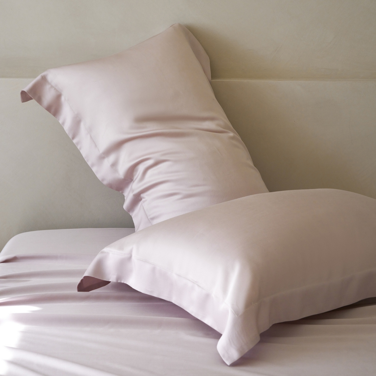 91家纺网 家纺一手货源 找家纺 简纯主义 2026新款100S超细旦进口兰精天丝单枕套枕套单件 柔霜粉