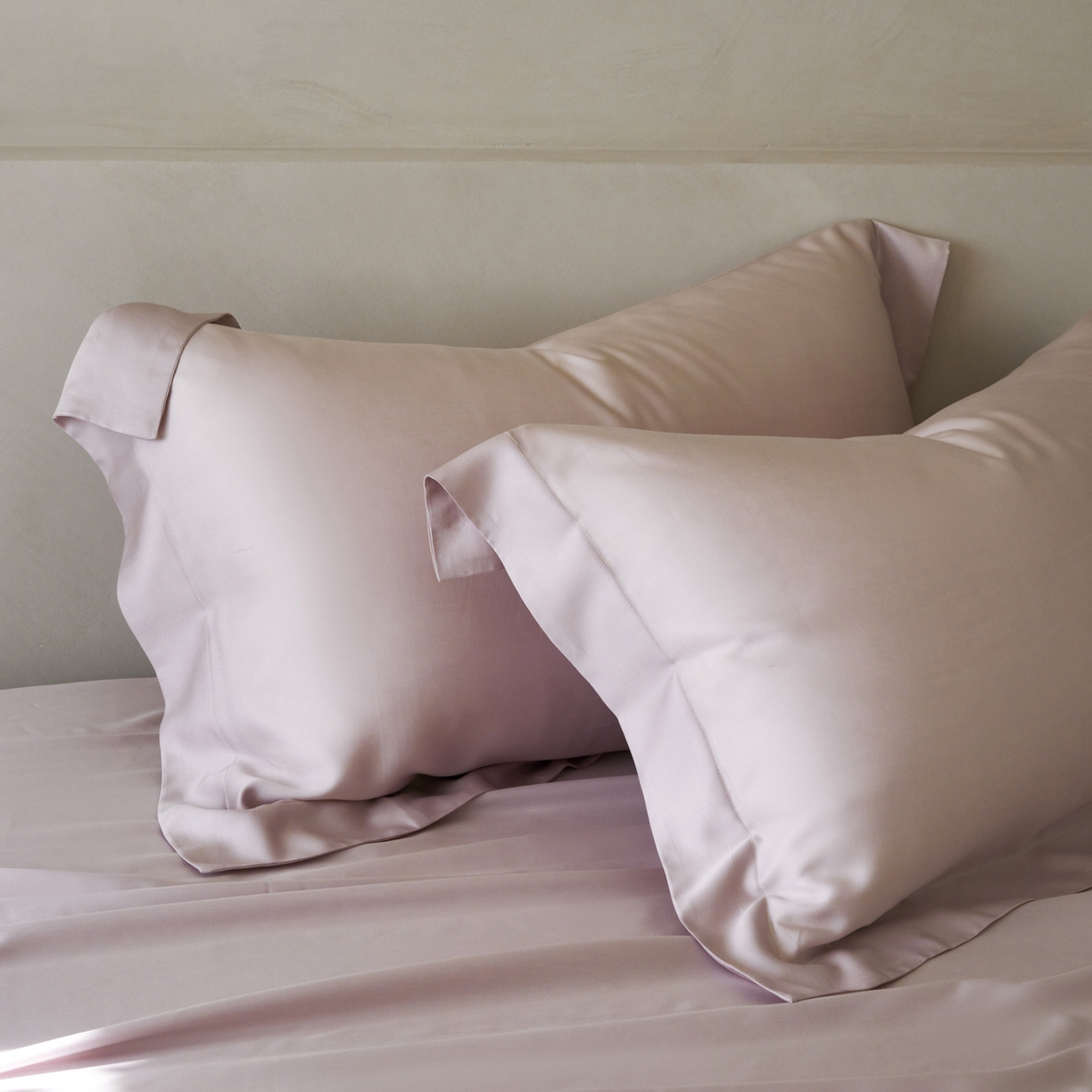 91家纺网 家纺一手货源 找家纺 简纯主义 2026新款100S超细旦进口兰精天丝单枕套枕套单件 柔霜粉