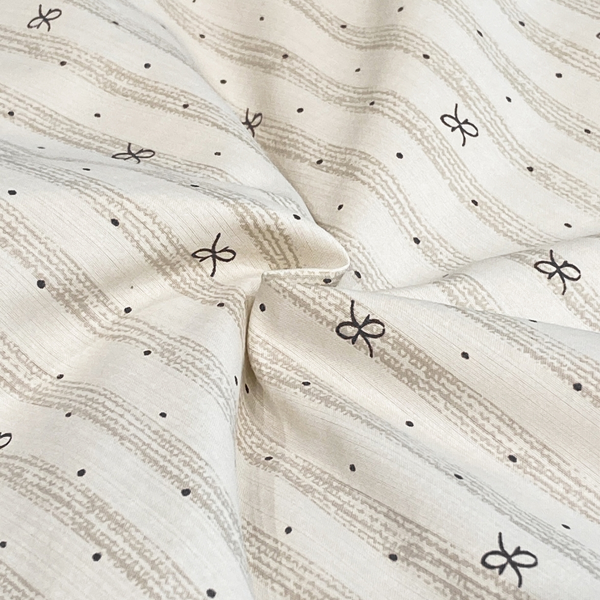 91家纺网 家纺一手货源 找家纺 佳品居 2026新款凉感天丝棉印花系列水洗真丝夏被四件套 蝴蝶梦