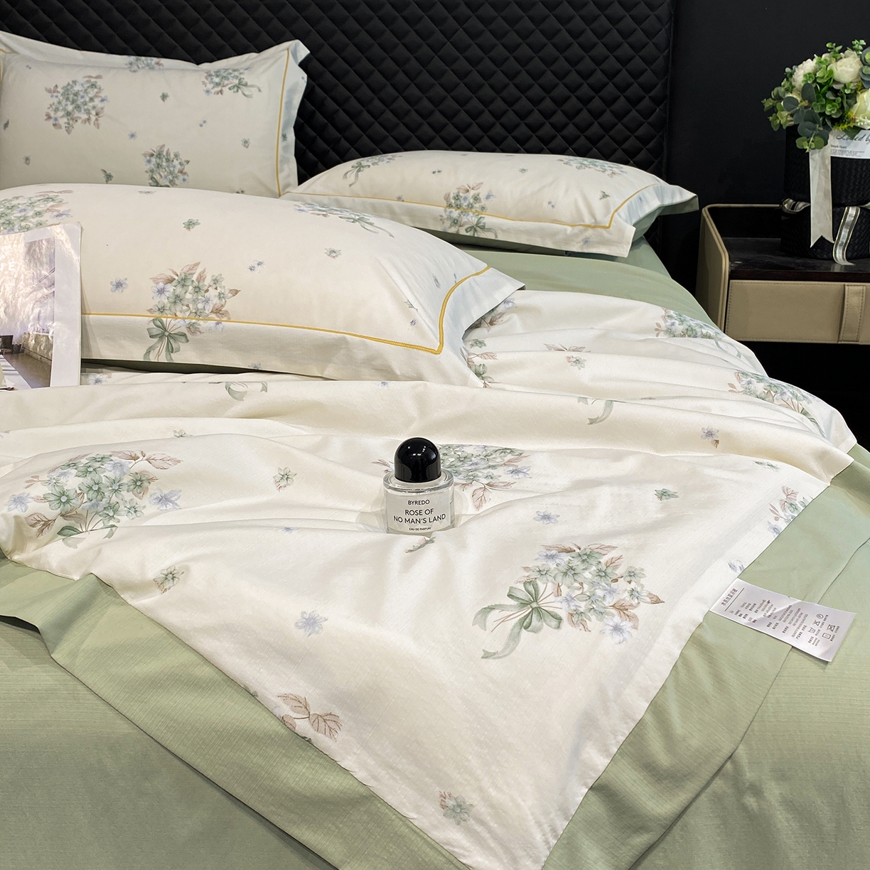 91家纺网 家纺一手货源 找家纺 佳品居 2026新款凉感天丝棉印花系列水洗真丝夏被四件套 花束