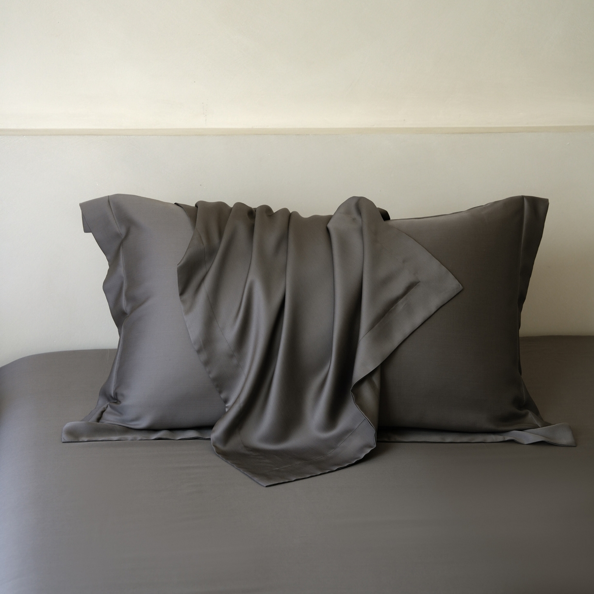 91家纺网 家纺一手货源 找家纺 简纯主义 2026新款100S超细旦进口兰精天丝单枕套枕套单件 雾迷