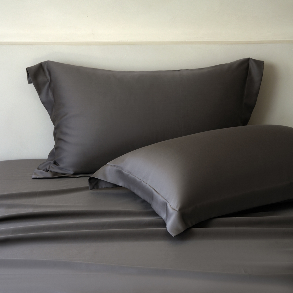 91家纺网 家纺一手货源 找家纺 简纯主义 2026新款100S超细旦进口兰精天丝单枕套枕套单件 雾迷