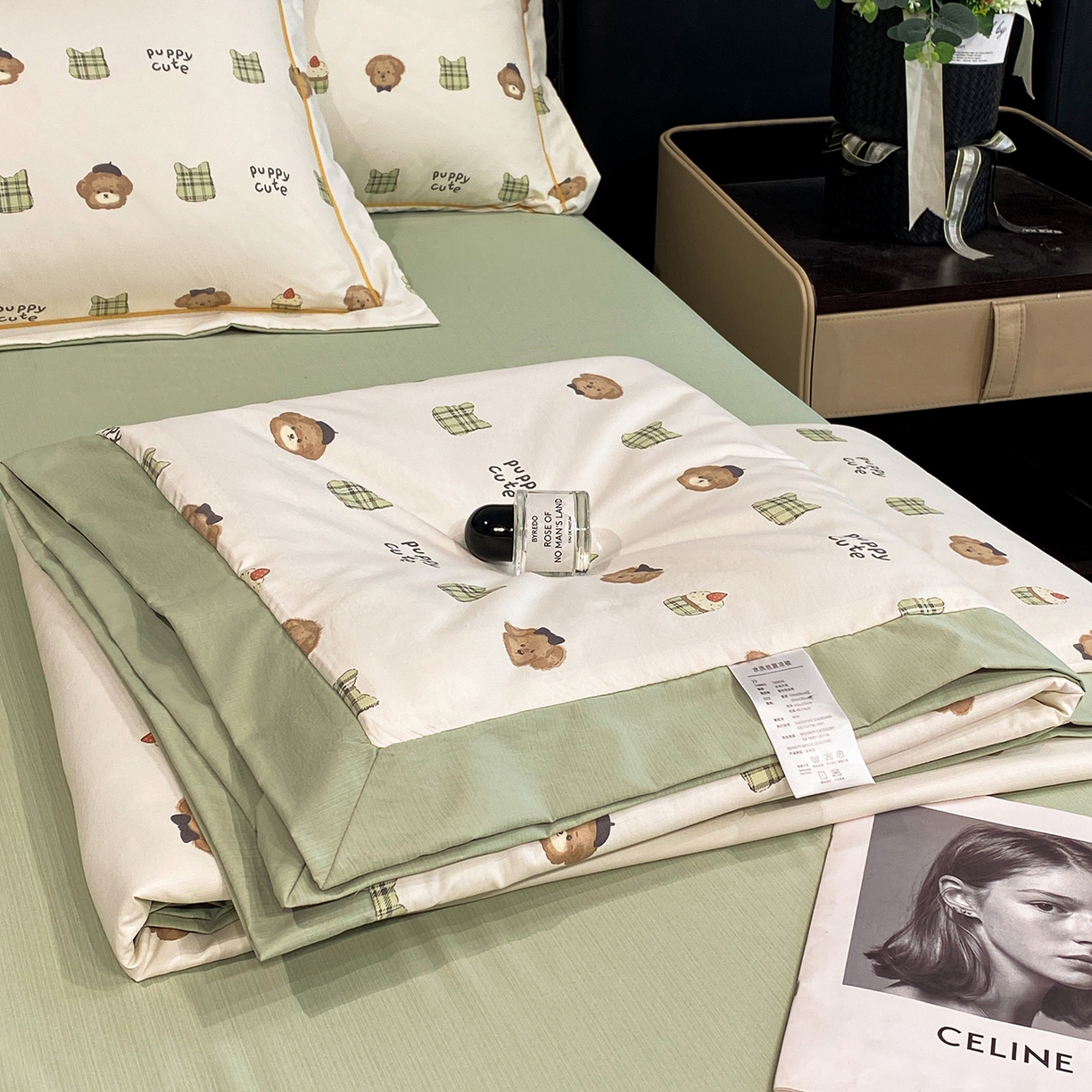 91家纺网 家纺一手货源 找家纺 佳品居 2026新款凉感天丝棉印花系列水洗真丝夏被四件套 快乐小熊