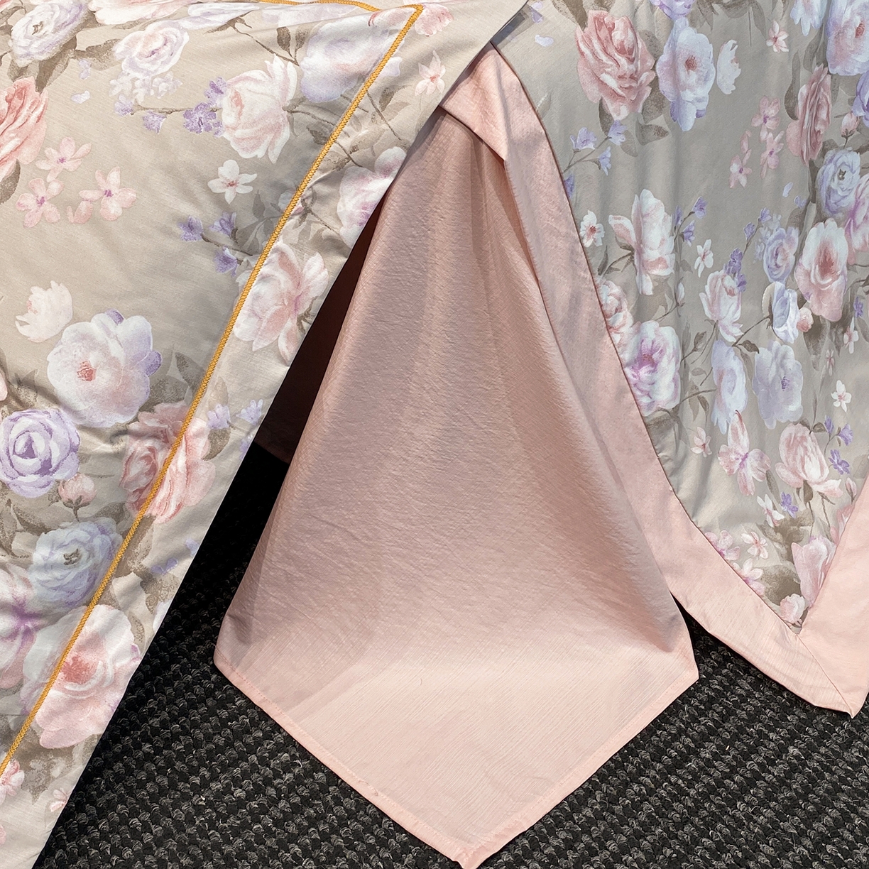 91家纺网 家纺一手货源 找家纺 佳品居 2026新款凉感天丝棉印花系列水洗真丝夏被四件套 莫奈花园-粉