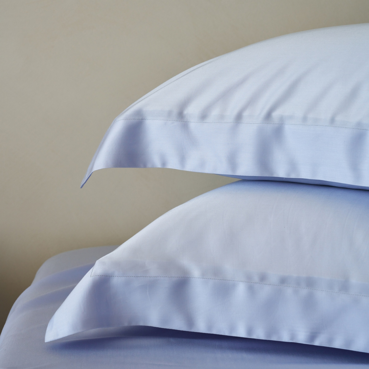 91家纺网 家纺一手货源 找家纺 简纯主义 2026新款100S超细旦进口兰精天丝单枕套枕套单件 云醉了