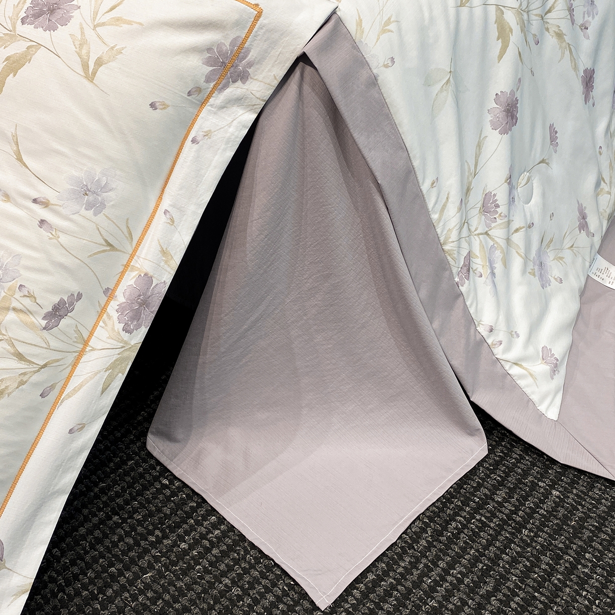 91家纺网 家纺一手货源 找家纺 佳品居 2026新款凉感天丝棉印花系列水洗真丝夏被四件套 温岚-紫