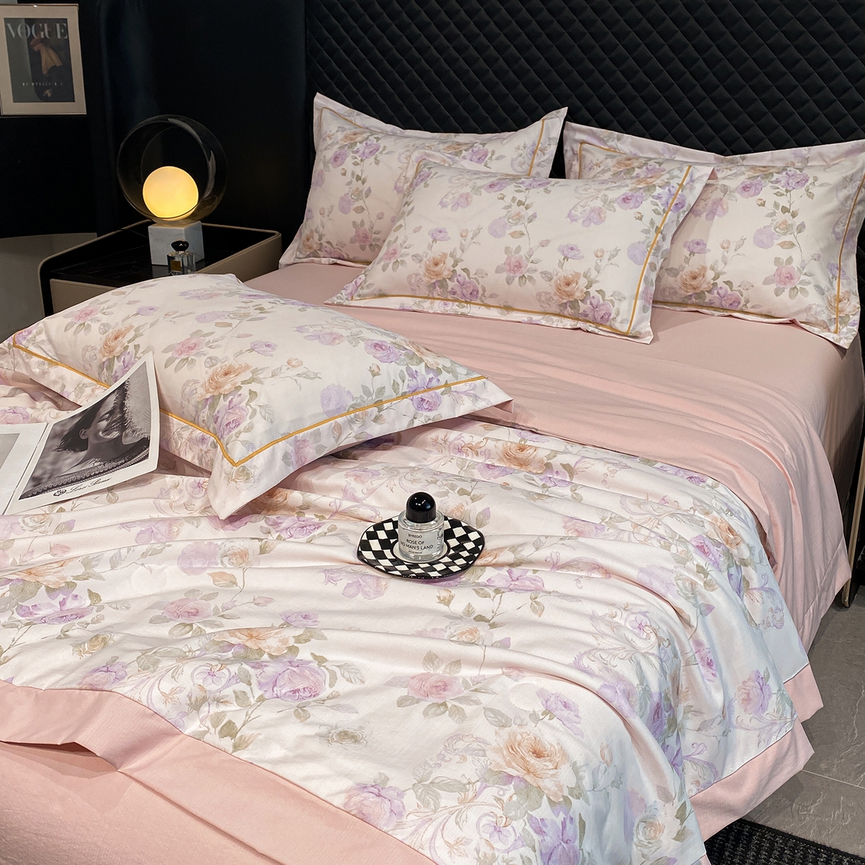 91家纺网 家纺一手货源 找家纺 佳品居 2026新款凉感天丝棉印花系列水洗真丝夏被四件套 伊莉莎-粉