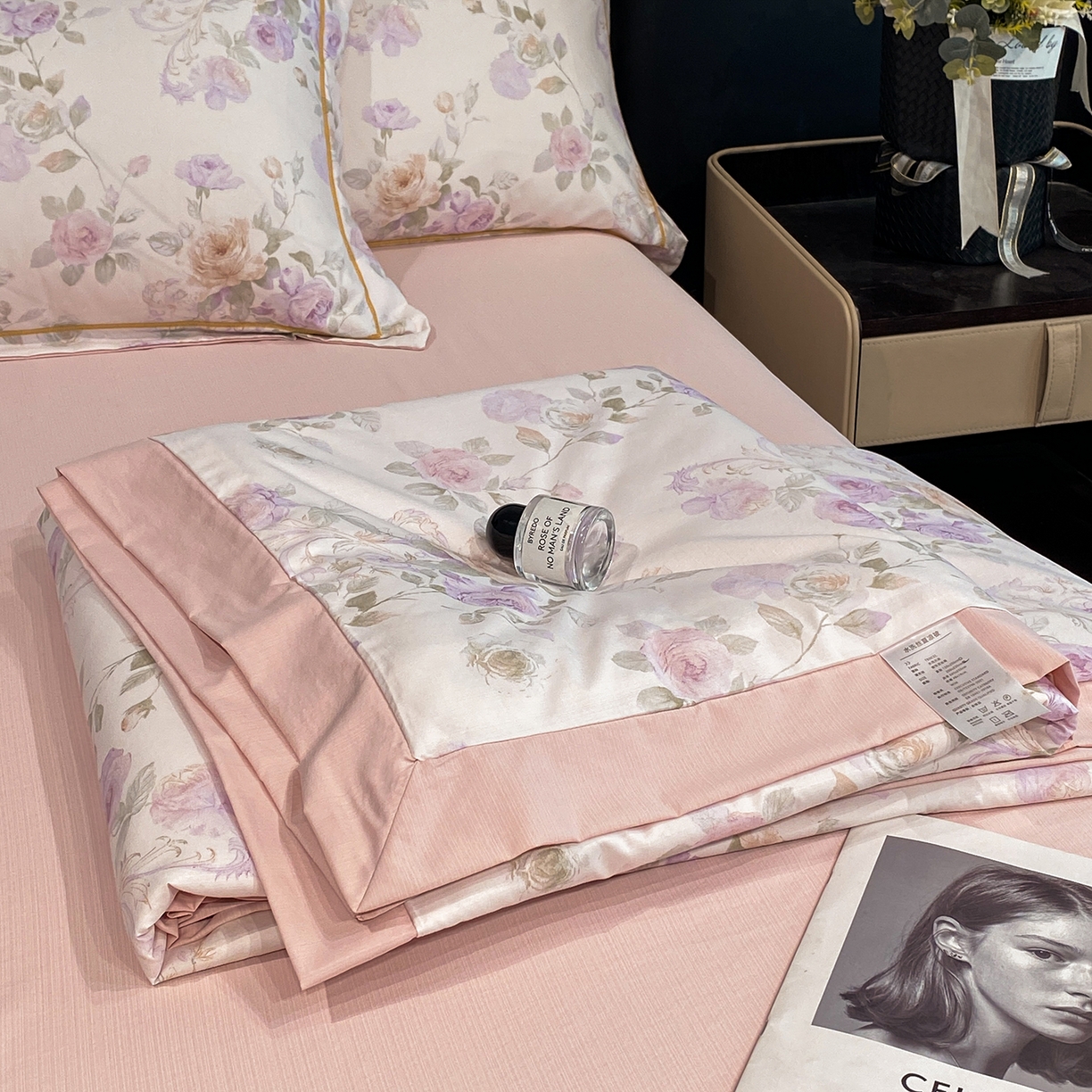 91家纺网 家纺一手货源 找家纺 佳品居 2026新款凉感天丝棉印花系列水洗真丝夏被四件套 伊莉莎-粉